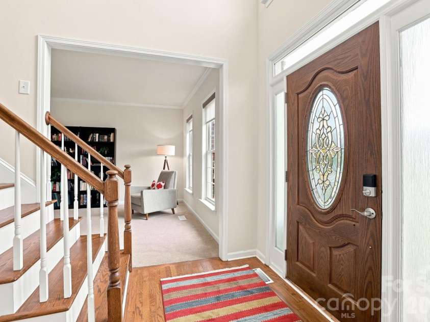 12415 Oakbriar Lane, Charlotte, NC 28273.  MLS# CAR4416011, YatesRealty ID 45220. 