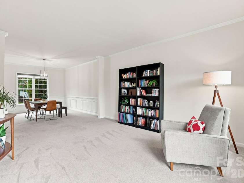 12415 Oakbriar Lane, Charlotte, NC 28273.  MLS# CAR4416011, YatesRealty ID 45220. 
