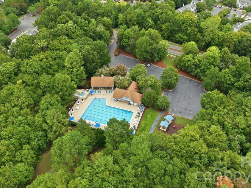 12415 Oakbriar Lane, Charlotte, NC 28273.  MLS# CAR4416011, YatesRealty ID 45220. 