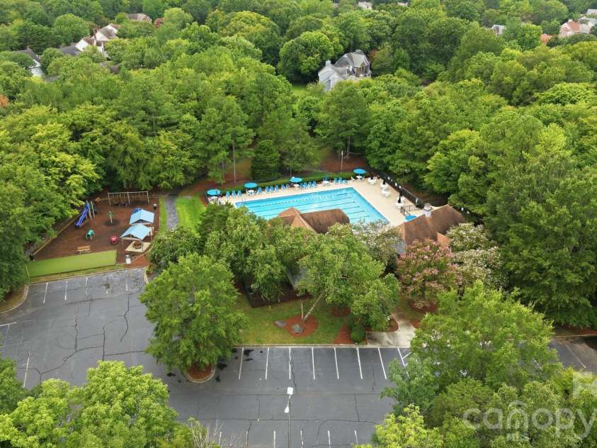 12415 Oakbriar Lane, Charlotte, NC 28273.  MLS# CAR4416011, YatesRealty ID 45220. 