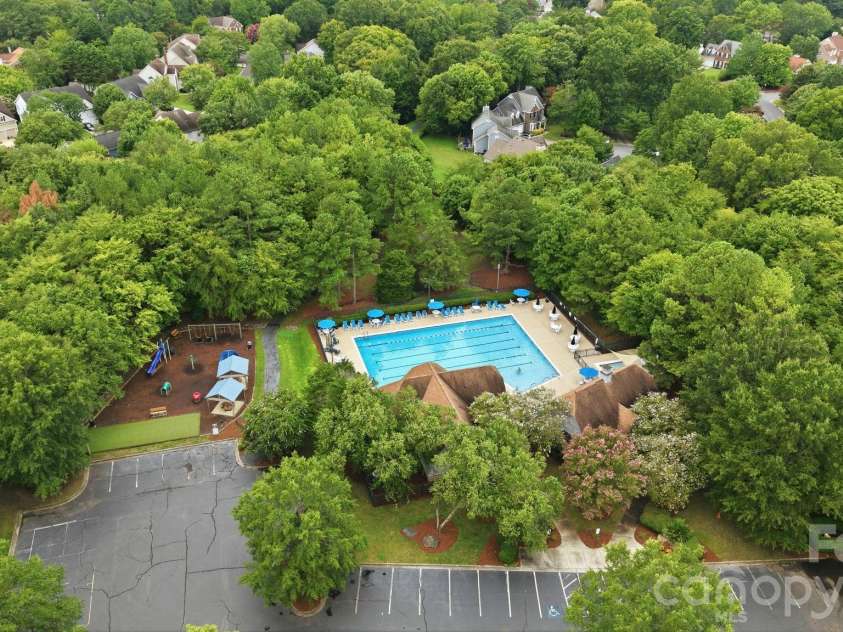 12415 Oakbriar Lane, Charlotte, NC 28273.  MLS# CAR4416011, YatesRealty ID 45220. 