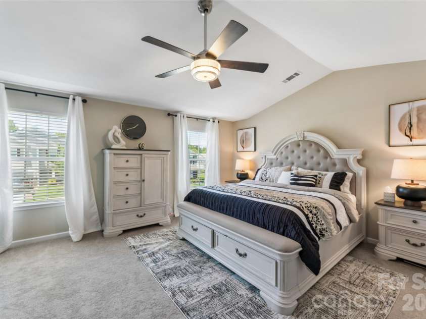 4707 Mcclure Road, Charlotte, NC 28216.  MLS# CAR4405012, YatesRealty ID 45226. 