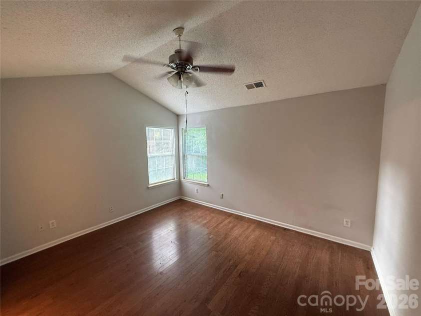 2615 Robyns Glen Drive, Charlotte, NC 28269.  MLS# CAR4416107, YatesRealty ID 45229. 
