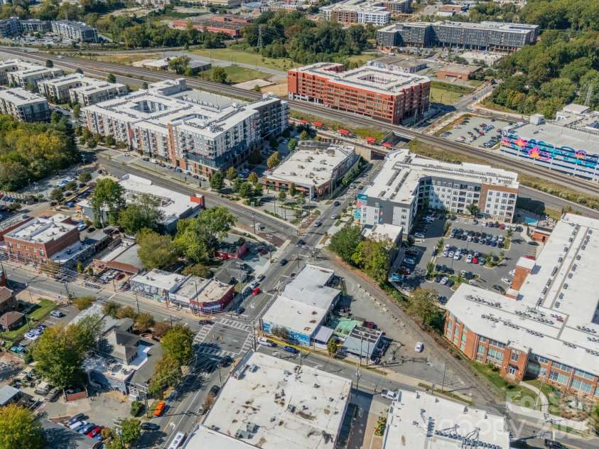 2823 Whiting Avenue, Charlotte, NC 28205.  MLS# CAR4313265, YatesRealty ID 4523. 