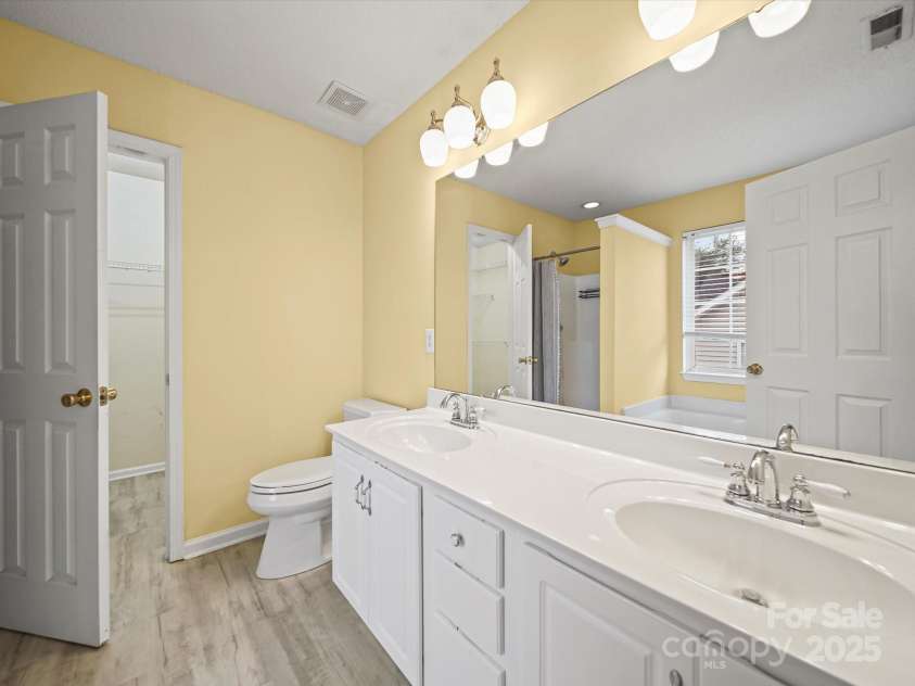 4294 Kiser Woods Drive, Concord, NC 28025.  MLS# CAR4287104, YatesRealty ID 4523. 