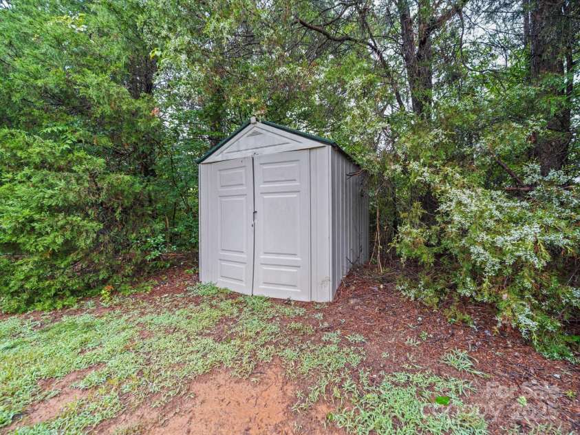 4294 Kiser Woods Drive, Concord, NC 28025.  MLS# CAR4287104, YatesRealty ID 4523. 