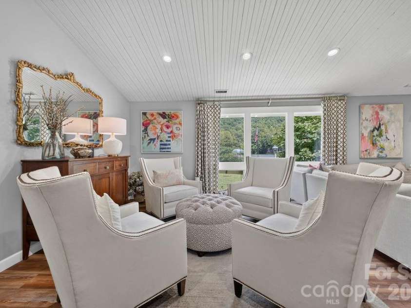 865 Haven Drive, Saluda, NC 28773.  MLS# CAR4415637, YatesRealty ID 45230. 