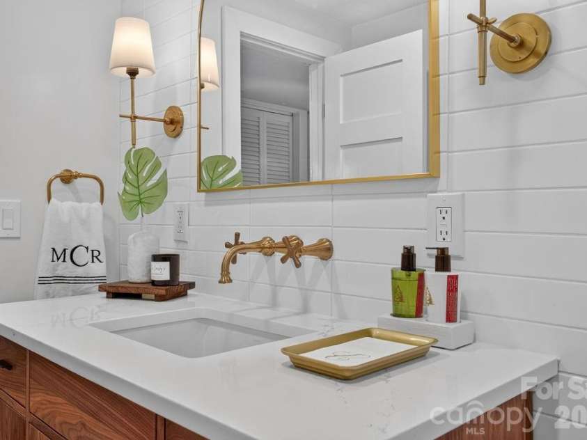 865 Haven Drive, Saluda, NC 28773.  MLS# CAR4415637, YatesRealty ID 45230. 