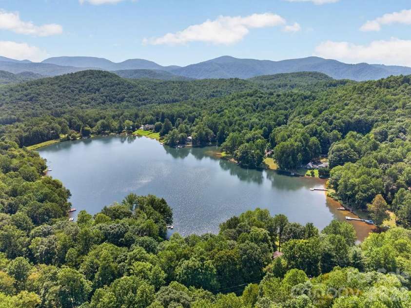 865 Haven Drive, Saluda, NC 28773.  MLS# CAR4415637, YatesRealty ID 45230. 