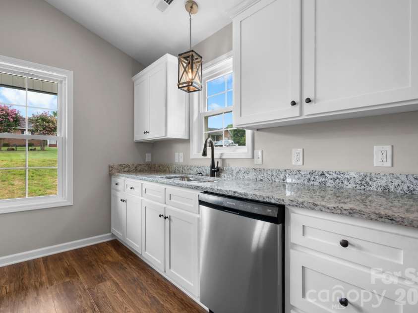 128 Buck Shoals Circle, Hudson, NC 28638.  MLS# CAR4416085, YatesRealty ID 45231. 