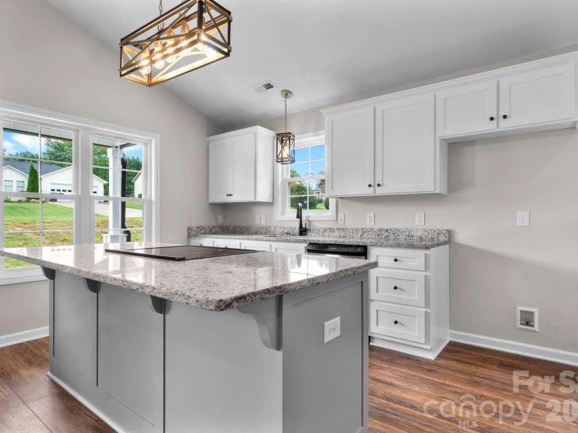 128 Buck Shoals Circle, Hudson, NC 28638.  MLS# CAR4416085, YatesRealty ID 45231. 