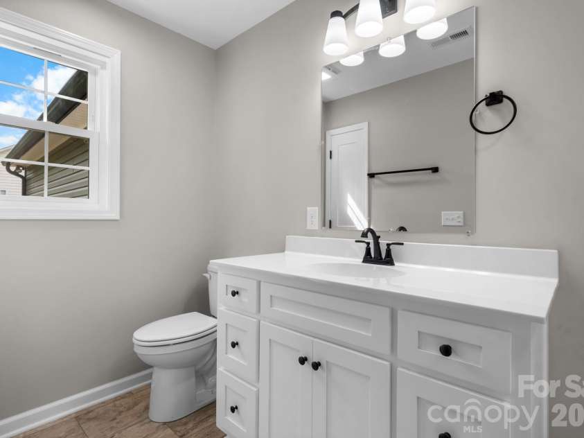 128 Buck Shoals Circle, Hudson, NC 28638.  MLS# CAR4416085, YatesRealty ID 45231. 