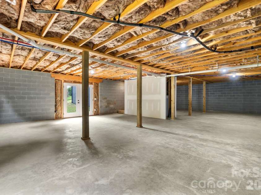 128 Buck Shoals Circle, Hudson, NC 28638.  MLS# CAR4416085, YatesRealty ID 45231. 