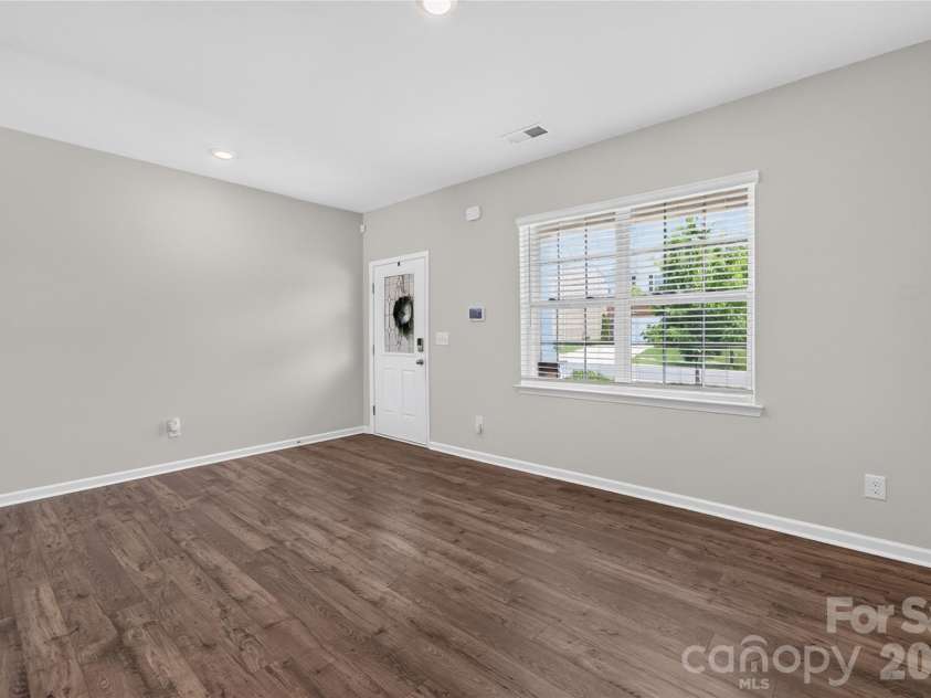 5040 Deisy May Lane, Matthews, NC 28105.  MLS# CAR4416122, YatesRealty ID 45233. 