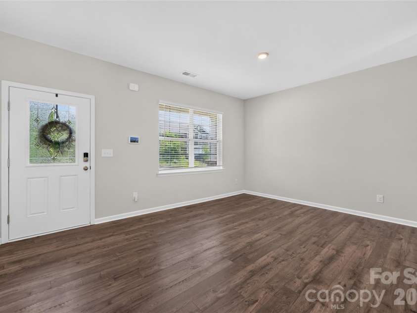 5040 Deisy May Lane, Matthews, NC 28105.  MLS# CAR4416122, YatesRealty ID 45233. 