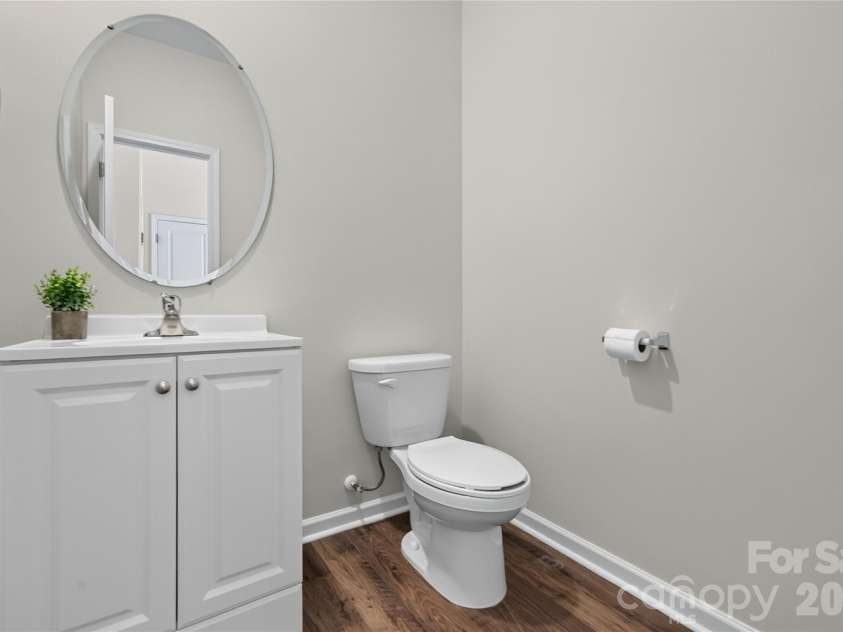 5040 Deisy May Lane, Matthews, NC 28105.  MLS# CAR4416122, YatesRealty ID 45233. 