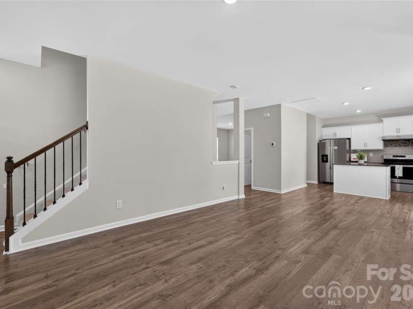5040 Deisy May Lane, Matthews, NC 28105.  MLS# CAR4416122, YatesRealty ID 45233. 