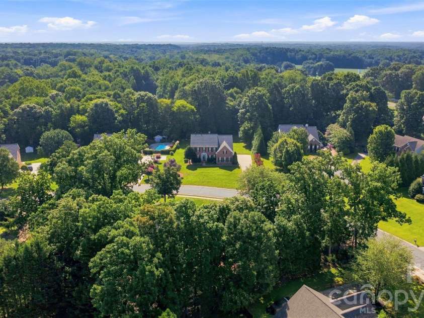 2120 Heath Lake Drive, Charlotte, NC 28227.  MLS# CAR4413850, YatesRealty ID 45235. 