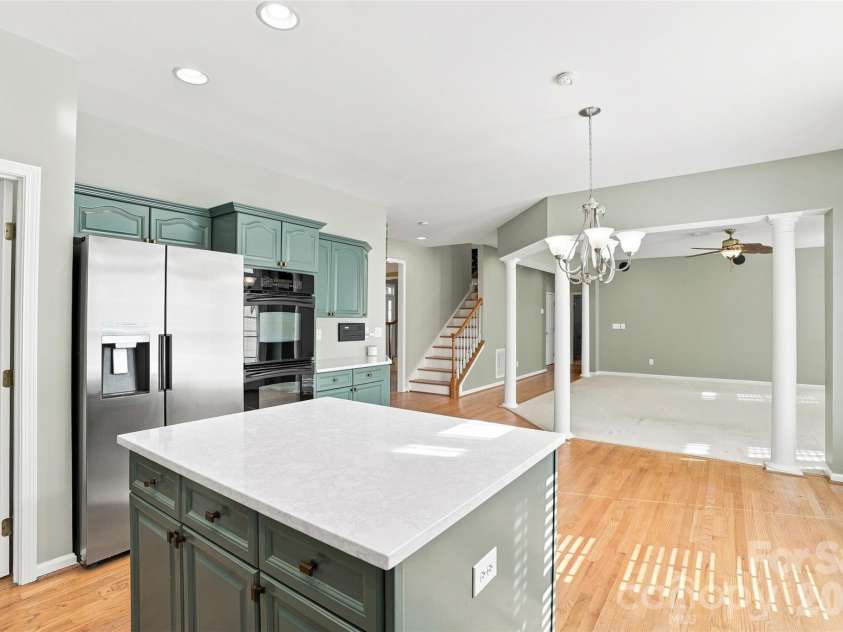 2120 Heath Lake Drive, Charlotte, NC 28227.  MLS# CAR4413850, YatesRealty ID 45235. 