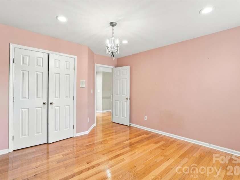 2120 Heath Lake Drive, Charlotte, NC 28227.  MLS# CAR4413850, YatesRealty ID 45235. 