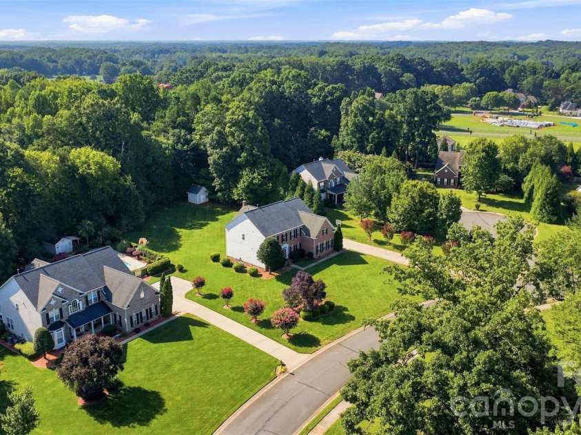 2120 Heath Lake Drive, Charlotte, NC 28227.  MLS# CAR4413850, YatesRealty ID 45235. 