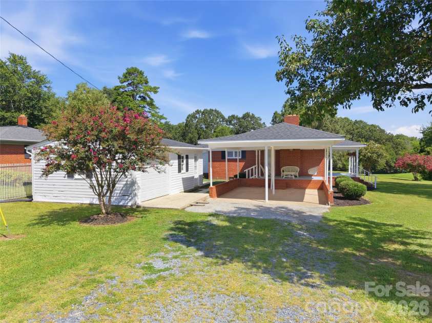2424 Griffith Road, Monroe, NC 28110.  MLS# CAR4416120, YatesRealty ID 45237. 