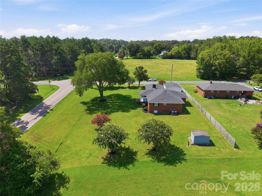 2424 Griffith Road, Monroe, NC 28110.  MLS# CAR4416120, YatesRealty ID 45237. 