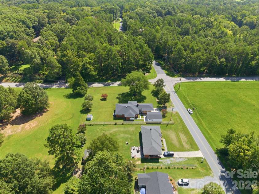 2424 Griffith Road, Monroe, NC 28110.  MLS# CAR4416120, YatesRealty ID 45237. 