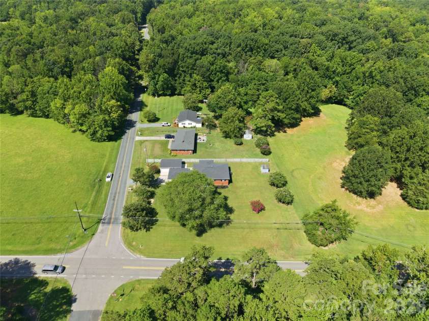 2424 Griffith Road, Monroe, NC 28110.  MLS# CAR4416120, YatesRealty ID 45237. 