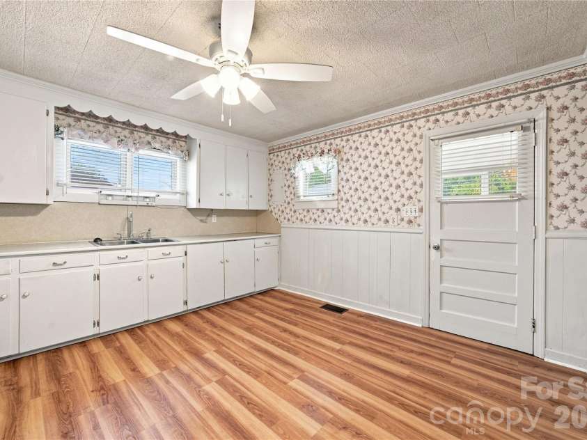 2424 Griffith Road, Monroe, NC 28110.  MLS# CAR4416120, YatesRealty ID 45237. 