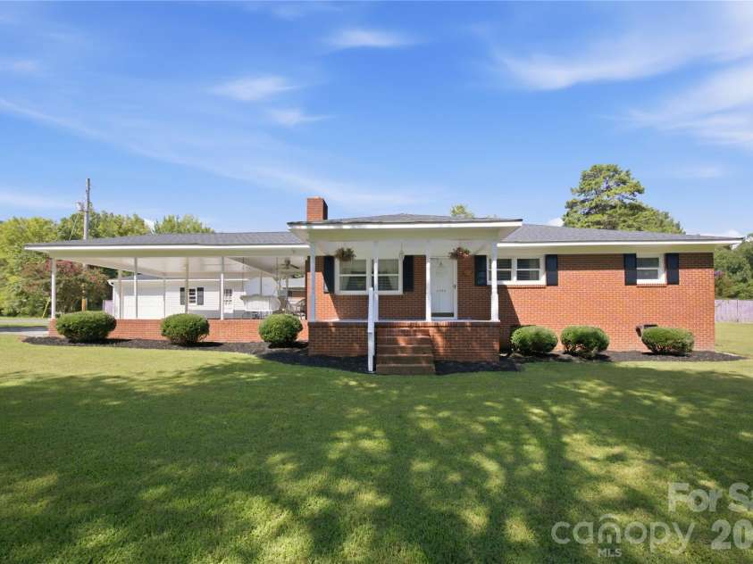 2424 Griffith Road, Monroe, NC 28110.  MLS# CAR4416120, YatesRealty ID 45237. 