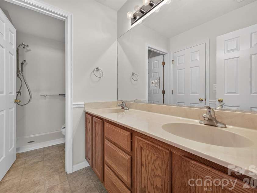 123 Lanceford Circle, Fletcher, NC 28732.  MLS# CAR4412171, YatesRealty ID 45238. 
