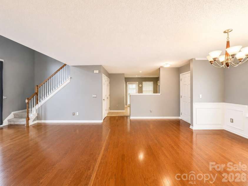 8946 Meadowmont View Drive, Charlotte, NC 28269.  MLS# CAR4415253, YatesRealty ID 45239. 