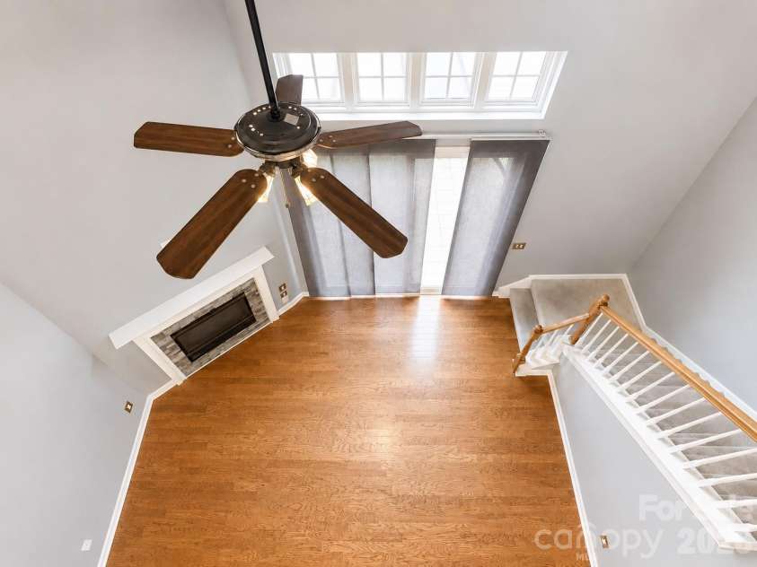 8946 Meadowmont View Drive, Charlotte, NC 28269.  MLS# CAR4415253, YatesRealty ID 45239. 