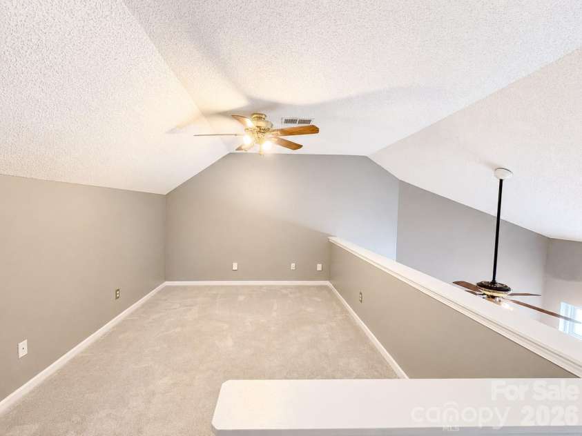 8946 Meadowmont View Drive, Charlotte, NC 28269.  MLS# CAR4415253, YatesRealty ID 45239. 