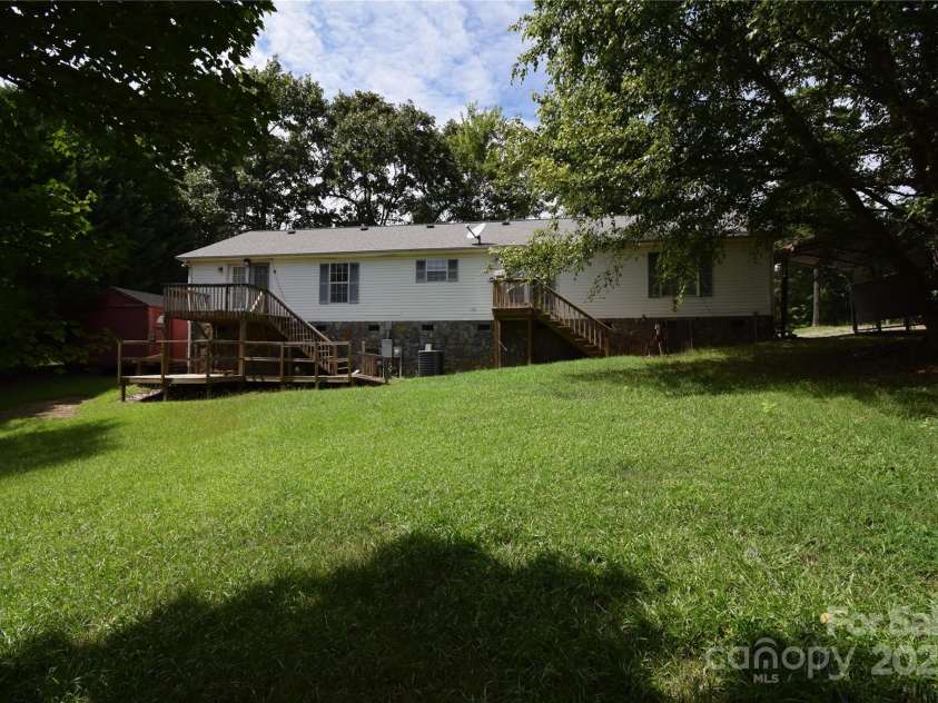 359 Pinnacle Road, Kings Mountain, NC 28086.  MLS# CAR4164621, YatesRealty ID 4524. 