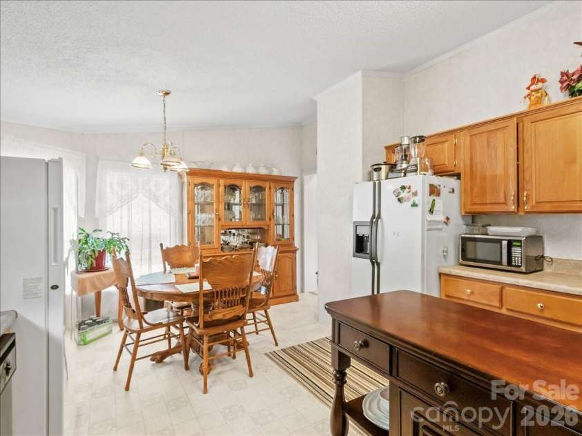 98 Cardinal Lane, Burnsville, NC 28714.  MLS# CAR4401748, YatesRealty ID 4524. 