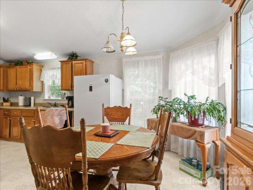 98 Cardinal Lane, Burnsville, NC 28714.  MLS# CAR4401748, YatesRealty ID 4524. 