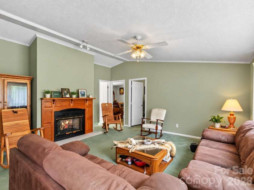 98 Cardinal Lane, Burnsville, NC 28714.  MLS# CAR4401748, YatesRealty ID 4524. 