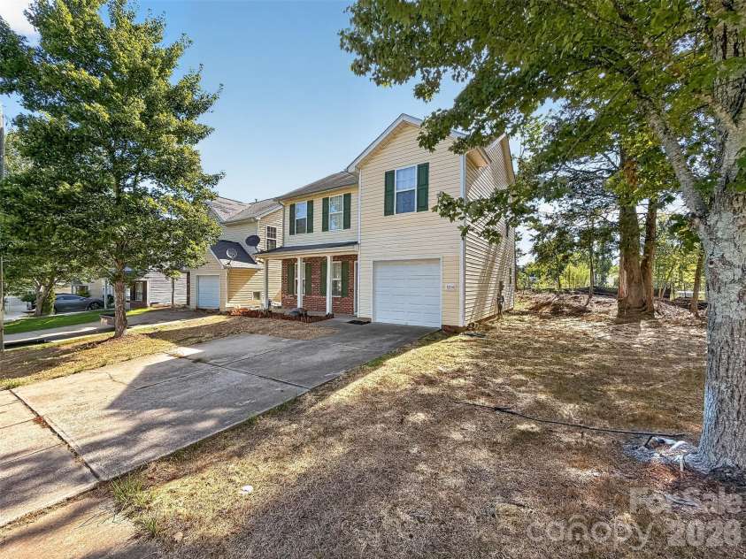 2216 Emmons Lane, Charlotte, NC 28212.  MLS# CAR4415293, YatesRealty ID 45241. 