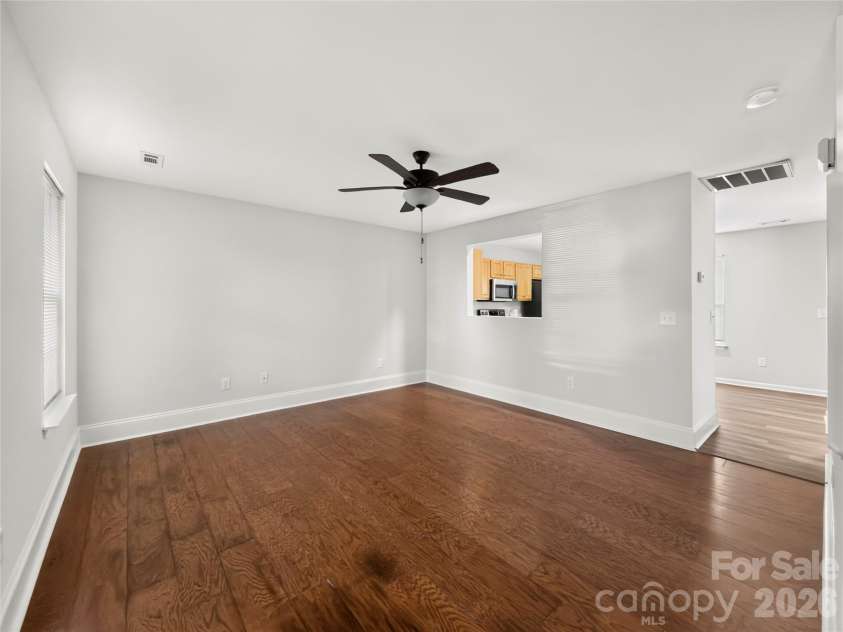 2216 Emmons Lane, Charlotte, NC 28212.  MLS# CAR4415293, YatesRealty ID 45241. 