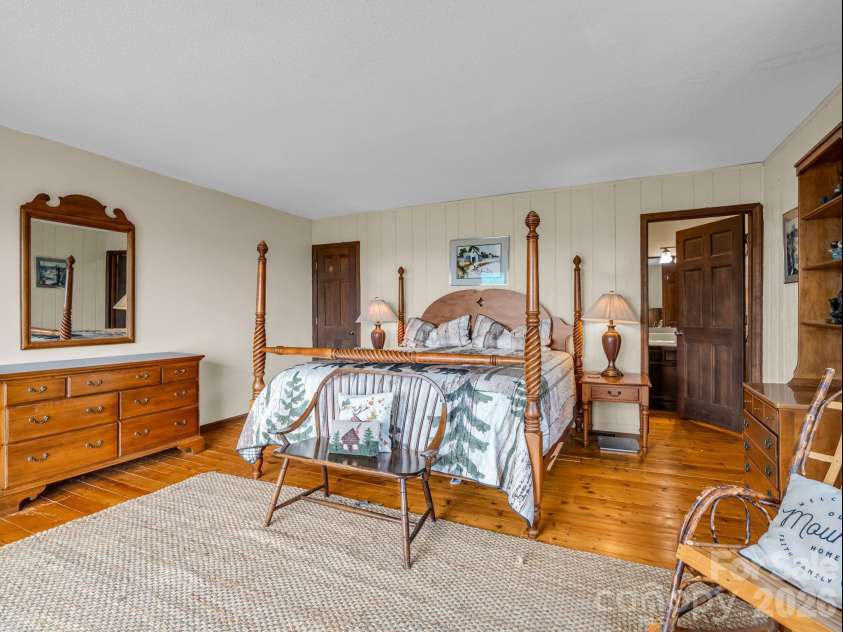 179 Sarvis Lane, Mars Hill, NC 28754.  MLS# CAR4415228, YatesRealty ID 45246. Primary bedroom on main level/top floor