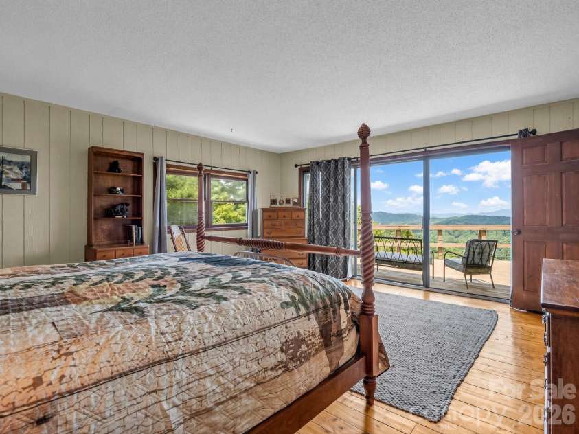 179 Sarvis Lane, Mars Hill, NC 28754.  MLS# CAR4415228, YatesRealty ID 45246. Primary bedroom on main level/top floor