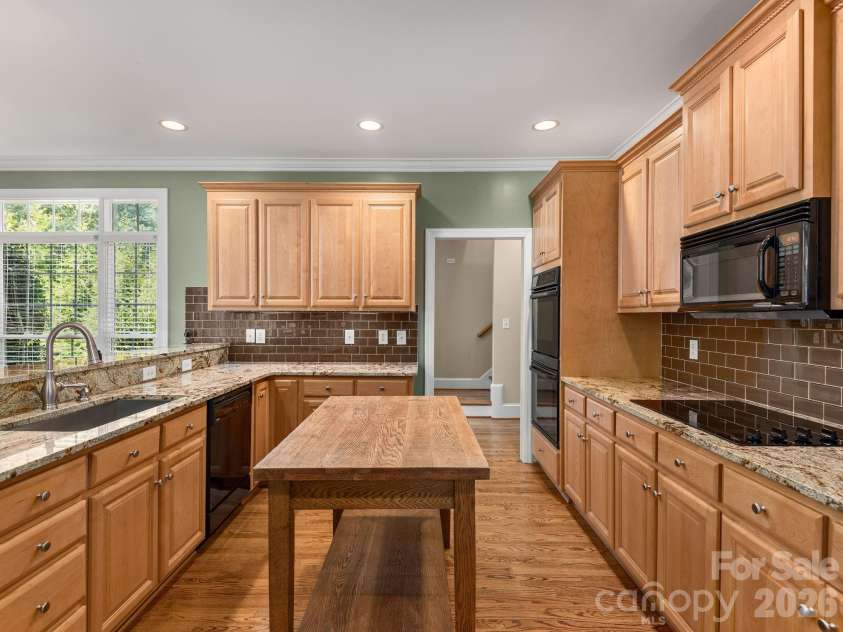 8801 Man Of War Drive, Waxhaw, NC 28173.  MLS# CAR4414942, YatesRealty ID 45247. 