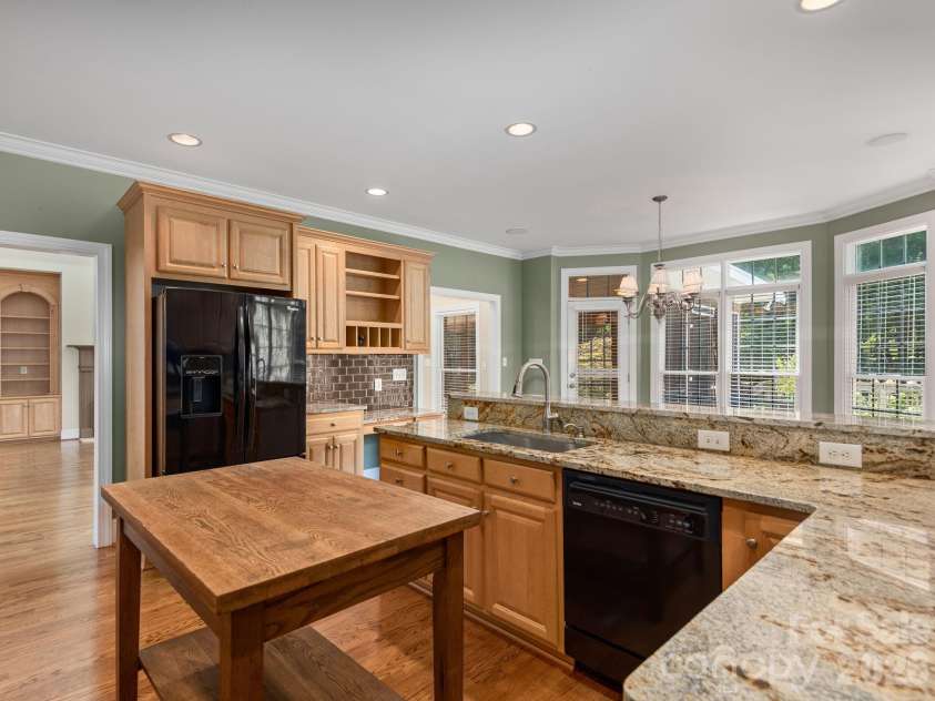 8801 Man Of War Drive, Waxhaw, NC 28173.  MLS# CAR4414942, YatesRealty ID 45247. 