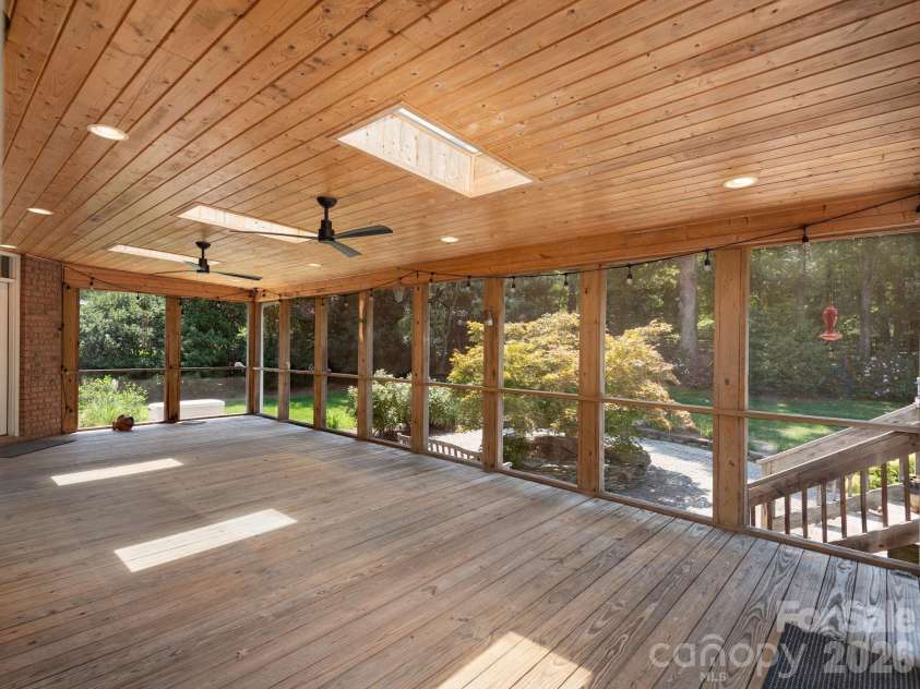 8801 Man Of War Drive, Waxhaw, NC 28173.  MLS# CAR4414942, YatesRealty ID 45247. 