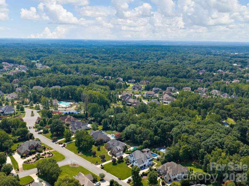 8801 Man Of War Drive, Waxhaw, NC 28173.  MLS# CAR4414942, YatesRealty ID 45247. 