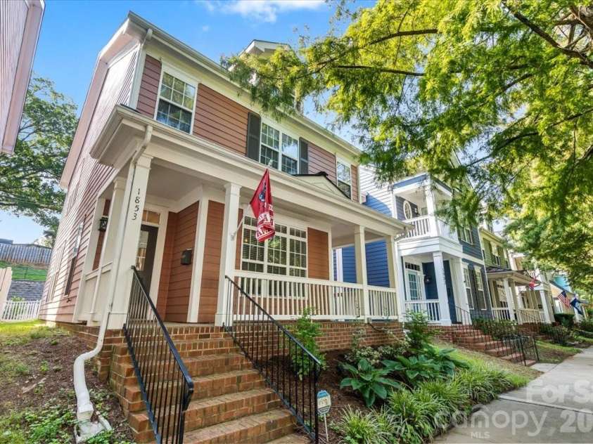 1853 Lela Avenue, Charlotte, NC 28208.  MLS# CAR4414385, YatesRealty ID 45248. 