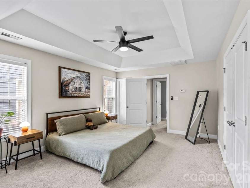 1853 Lela Avenue, Charlotte, NC 28208.  MLS# CAR4414385, YatesRealty ID 45248. 