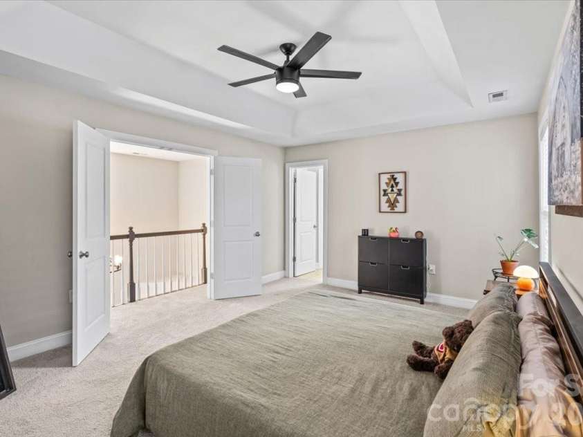 1853 Lela Avenue, Charlotte, NC 28208.  MLS# CAR4414385, YatesRealty ID 45248. 